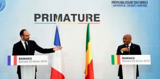 Le Premier ministre français Edouard Philippe lors de la conférence de presse avec son homologue malien Soumeylou Boubèye Maïga