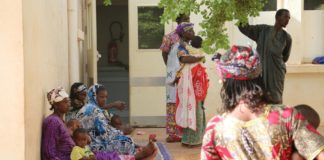 Rescapés du massacre d'Osssagou à l'hôpital de Sévaré à Mopti, dans le centre du Mali