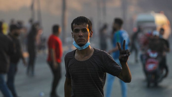 Un manifestant irakien