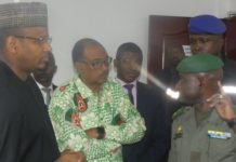 le Premier ministre, Dr Boubou Cissé, satisfait de sa visite du Centre de Coordination et de Gestion des Crises