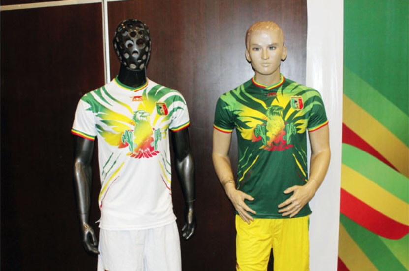 Voici le nouveau maillot des Aigles pour la CAN Côte d'Ivoire 2023 